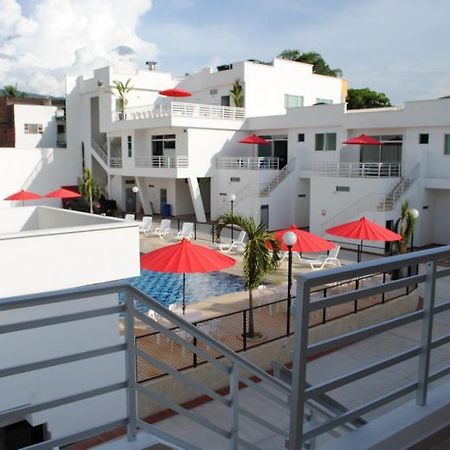 Apartamento Quinta Avenida Melgar Luaran gambar